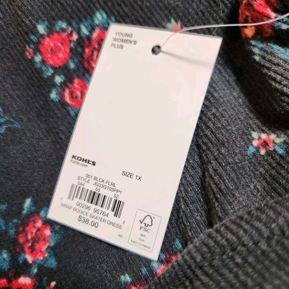 Kohl's Juniors' SO Black With Pink Flowers Wrap Bodice Skater Dress Org $38, 1X - Picture 11 of 13